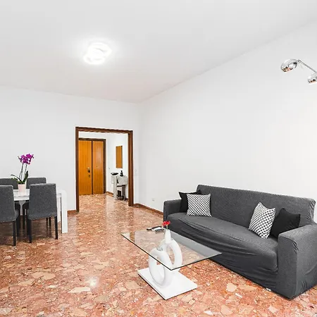 Apartament Domus Leo