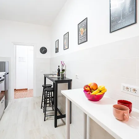Domus Leo Apartament *